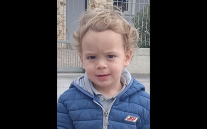 "Grazie per esserci stati vicini nel dolore per il nostro Mattia" "Grazie per esserci stati vicini nel dolore per il nostro Mattia"