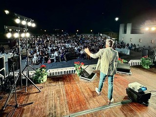 Alcuni scatti dalla partecipata serata (Agenzia Acca di Andrea Caponnetto; fotografo Patryk Wywrocki, Instagram @fresheyeview) Alcuni scatti dalla partecipata serata (Agenzia Acca di Andrea Caponnetto; fotografo Patryk Wywrocki, Instagram @fresheyeview)