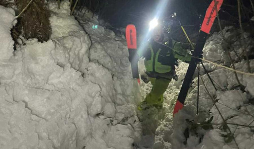 Sciatore si perde fuoripista tra Artesina e Rastello, salvato dal Soccorso Alpino