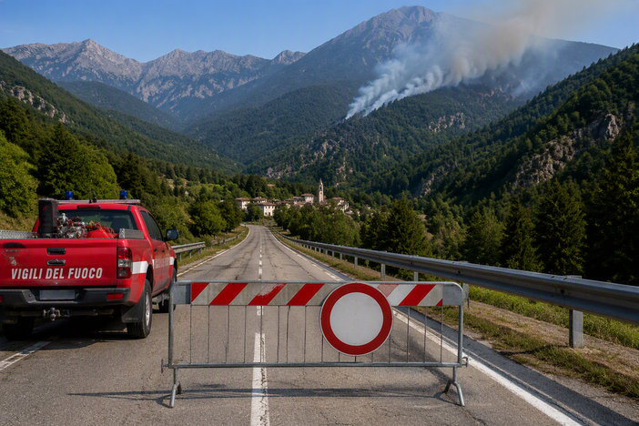 Incendio sul Monte Piastra, chiusa la provinciale 336 tra San Lorenzo di Valdieri e Desertetto Incendio sul Monte Piastra, chiusa la provinciale 336 tra San Lorenzo di Valdieri e Desertetto
