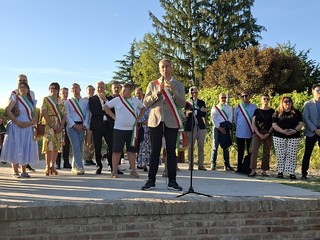 Nelle foto alcuni momenti della partecipata doppia inaugurazione Nelle foto alcuni momenti della partecipata doppia inaugurazione