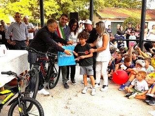 Alcuni momenti delle premiazioni durante "Sport in piazza" Alcuni momenti delle premiazioni durante "Sport in piazza"
