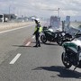 La tangenziale di Bra chiusa al traffico in direzione Roreto per un incendio di sterpaglie