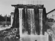 Officine Elettriche Moreno, turbine e cascata, 1930 (Archivio Buccolo)