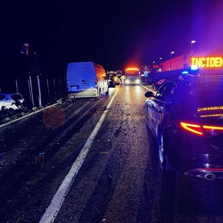 Scontro tra auto e furgone sulla Statale 231 a Cervere