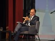 Il presidente nazionale di Confindustria Emanuele Orsini sul palco del Teatro Sociale di Alba Il presidente nazionale di Confindustria Emanuele Orsini sul palco del Teatro Sociale di Alba