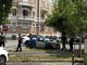 Auto sbanda e finisce fuori strada in viale degli Angeli