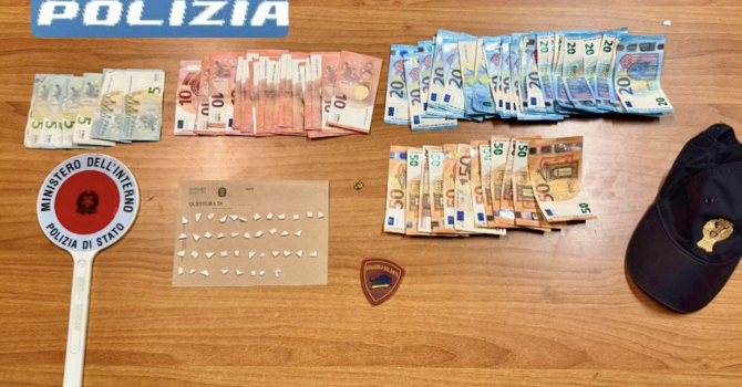 Cuneo, arrestato in via Carlo Boggio mentre cerca di disfarsi di 41 confezioni di cocaina: processato per direttissima