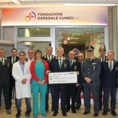 I finanzieri in congedo al fianco dei più piccoli: donazione dell'ANFI alla Terapia Intensiva Neonatale