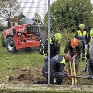 “Insieme si vince sempre”: il sindaco di Genola Gastaldi sul lavoro di pulizia del territorio e del campo sportivo