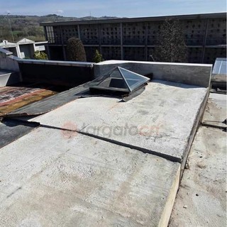 Cherasco, ignoti rubano la copertura in rame da cinque tombe di famiglia: "Danni per migliaia di euro"