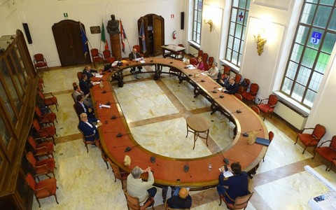 Una recente seduta del Consiglio provinciale