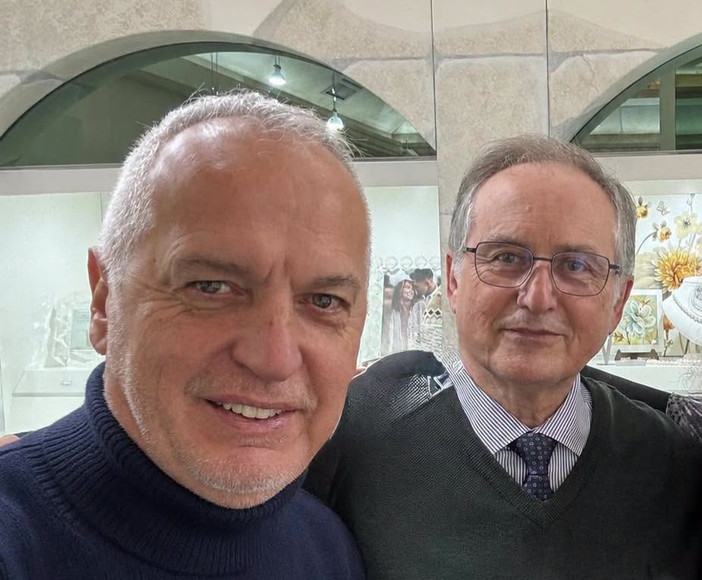 L'onorevole Bergesio rinnova l'appello per un provvedimento di clemenza nei confronti del gioielliere Mario Roggero L'onorevole Bergesio rinnova l'appello per un provvedimento di clemenza nei confronti del gioielliere Mario Roggero