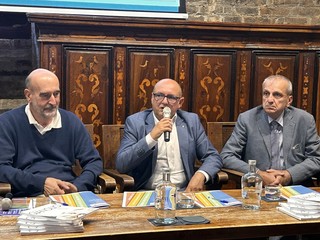 Alcuni momenti dell'incontro tenuto ieri a Grinzane Alcuni momenti dell'incontro tenuto ieri a Grinzane