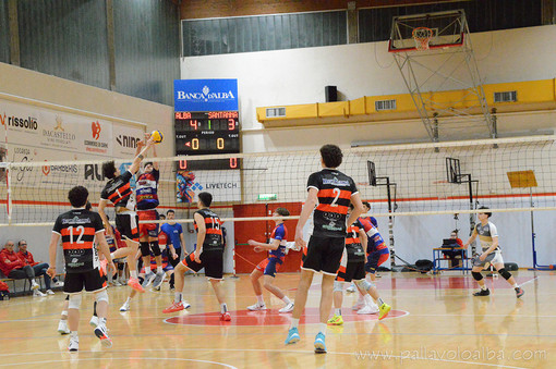 VOLLEY / La Mercatò Alba domina il Sant'Anna e conquista il secondo successo di fila
