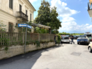 L'intervento di Squadra Mobile e Polizia Locale in via Ettore Rosa
