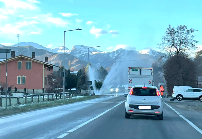 Il tratto stradale interessato dalla rottura Il tratto stradale interessato dalla rottura