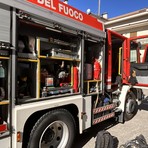 Magliano Alpi, auto in fiamme sotto il portico di una casa: danni alla struttura