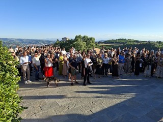 Nelle foto alcuni momenti della partecipata doppia inaugurazione Nelle foto alcuni momenti della partecipata doppia inaugurazione
