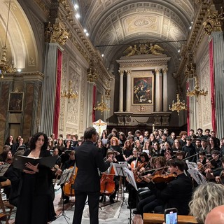 Nelle foto alcuni momenti dell'esibizione tenuta nel Duomo di Cuneo