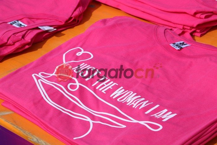 La maglietta ufficiale di una delle scorse edizioni di Just The Woman I Am