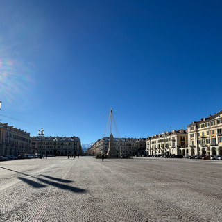 Piazza Galimberti a Cuneo in uno scatto di ieri