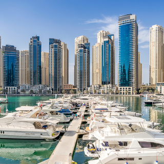 Investire a Dubai: perché sempre più imprenditori scelgono gli UAE Investire a Dubai: perché sempre più imprenditori scelgono gli UAE