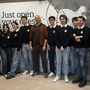 Il gruppo di Wild Life Protection con l'artista Valerio Berruti