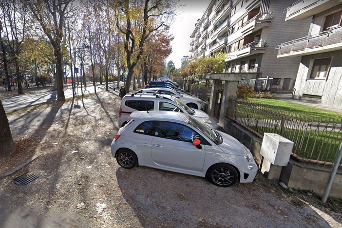 Cuneo, patto pubblico-privato per viale degli Angeli: accordo coi condomini per la sistemazione del controviale sterrato Cuneo, patto pubblico-privato per viale degli Angeli: accordo coi condomini per la sistemazione del controviale sterrato