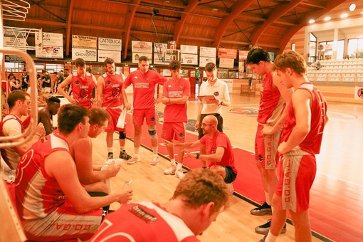 BASKET / Serie C: le Pantere dominano all'esordio, Novara travolta 105-67 BASKET / Serie C: le Pantere dominano all'esordio, Novara travolta 105-67