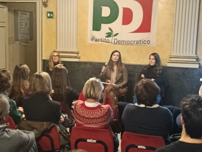 Un incontro al Circolo del Partito Democratico di Savigliano