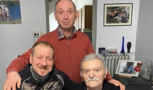 La foto del post Instagram della corale "Gat Ross", in ricordo di Giovanni Ferrero, loro presidente scomparso