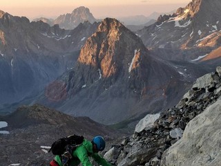 Nelle foto gli oggetti e il luogo del ritrovamento Nelle foto gli oggetti e il luogo del ritrovamento