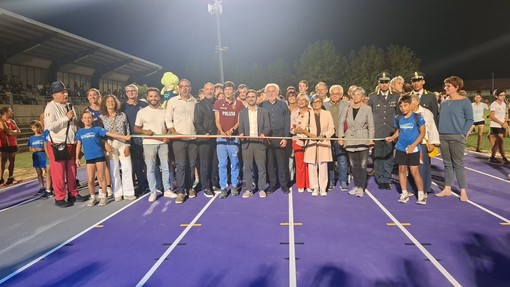Nelle foto alcuni momenti della cerimonia tenuta ieri sera allo stadio "Augusto Manzo" di Alba Nelle foto alcuni momenti della cerimonia tenuta ieri sera allo stadio "Augusto Manzo" di Alba