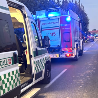 La Polizia Locale è impegnata nei rilievi volti a stabilire con esattezza la dinamica e le responsabilità del sinistro La Polizia Locale è impegnata nei rilievi volti a stabilire con esattezza la dinamica e le responsabilità del sinistro