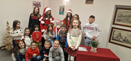 Babbo Natale fa colazione con i bambini di Scagnello