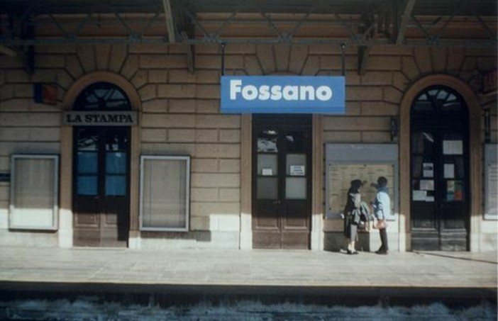 “Fossano non è un binario di transito”: il sindaco Tallone dopo il ripristino delle corse ferroviarie all’alba e a tarda notte “Fossano non è un binario di transito”: il sindaco Tallone dopo il ripristino delle corse ferroviarie all’alba e a tarda notte