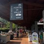 Nelle immagini alcuni momenti del mercato tenuto domenica 8 giugno