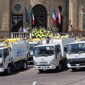 Nel pomeriggio di martedì 23 giugno 2026, davanti alla casa comunale, svelati i nuovi mezzi tecnologicamente all'avanguardia di Str. Nel pomeriggio di martedì 23 giugno 2026, davanti alla casa comunale, svelati i nuovi mezzi tecnologicamente all'avanguardia di Str.