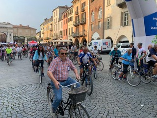 La partenza di Bicincittà 2025 La partenza di Bicincittà 2025