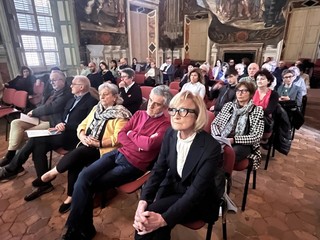 Il pubblico presente nel Salone d’Onore di Palazzo Taffini a Savigliano