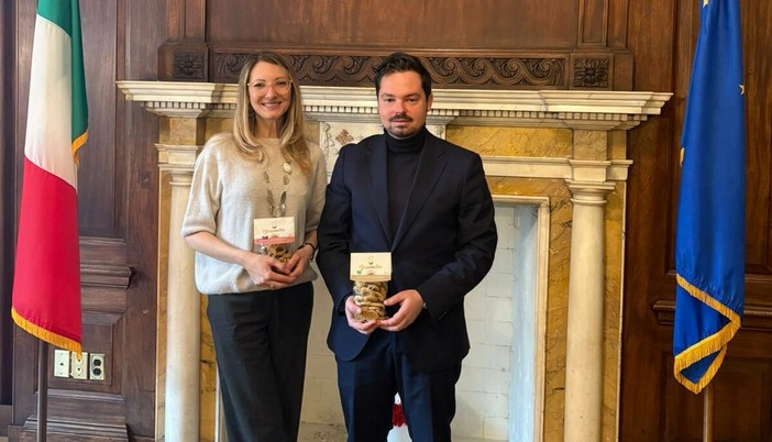 Marene, il sindaco Deninotti incontra la Console d’Italia a New York Marene, il sindaco Deninotti incontra la Console d’Italia a New York