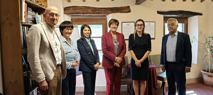 Mondovì e Rondine, firmato un patto per portare la cultura della pace nel cuore delle comunità Mondovì e Rondine, firmato un patto per portare la cultura della pace nel cuore delle comunità