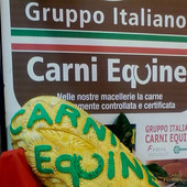Immagine dalla pagina Facebook ufficiale del Gruppo Italiano Carni Equine Immagine dalla pagina Facebook ufficiale del Gruppo Italiano Carni Equine
