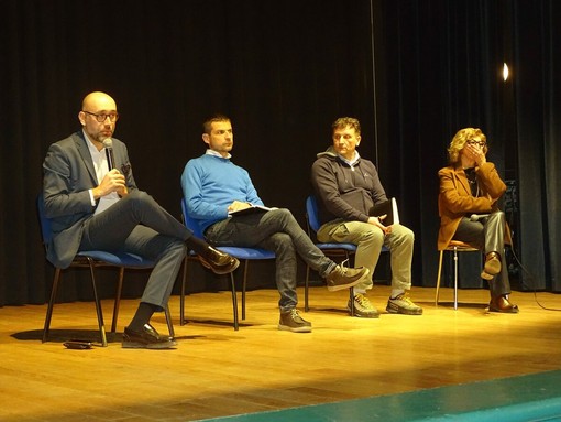 Caraglio, il dialogo sulla viabilità produce risultati: ecco gli impegni della Provincia Caraglio, il dialogo sulla viabilità produce risultati: ecco gli impegni della Provincia