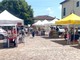 In piazza Roma bancarelle di eccellenze roerine a km zero