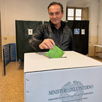 Il presidente della Regione Piemonte Alberto Cirio alle urne