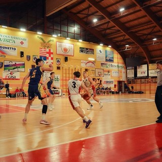 BASKET / Cogal Savigliano batte il capolista CUS Torino: le Pantere sognano in grande