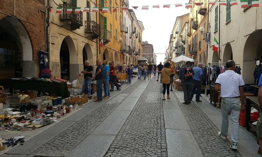 A Fossano nuova tappa del “Mercatino dell’antiquariato e del collezionismo”: appuntamento a domenica 19 luglio A Fossano nuova tappa del “Mercatino dell’antiquariato e del collezionismo”: appuntamento a domenica 19 luglio