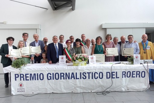 In foto i protagonisti del Premio Giornalistico del Roero 2026